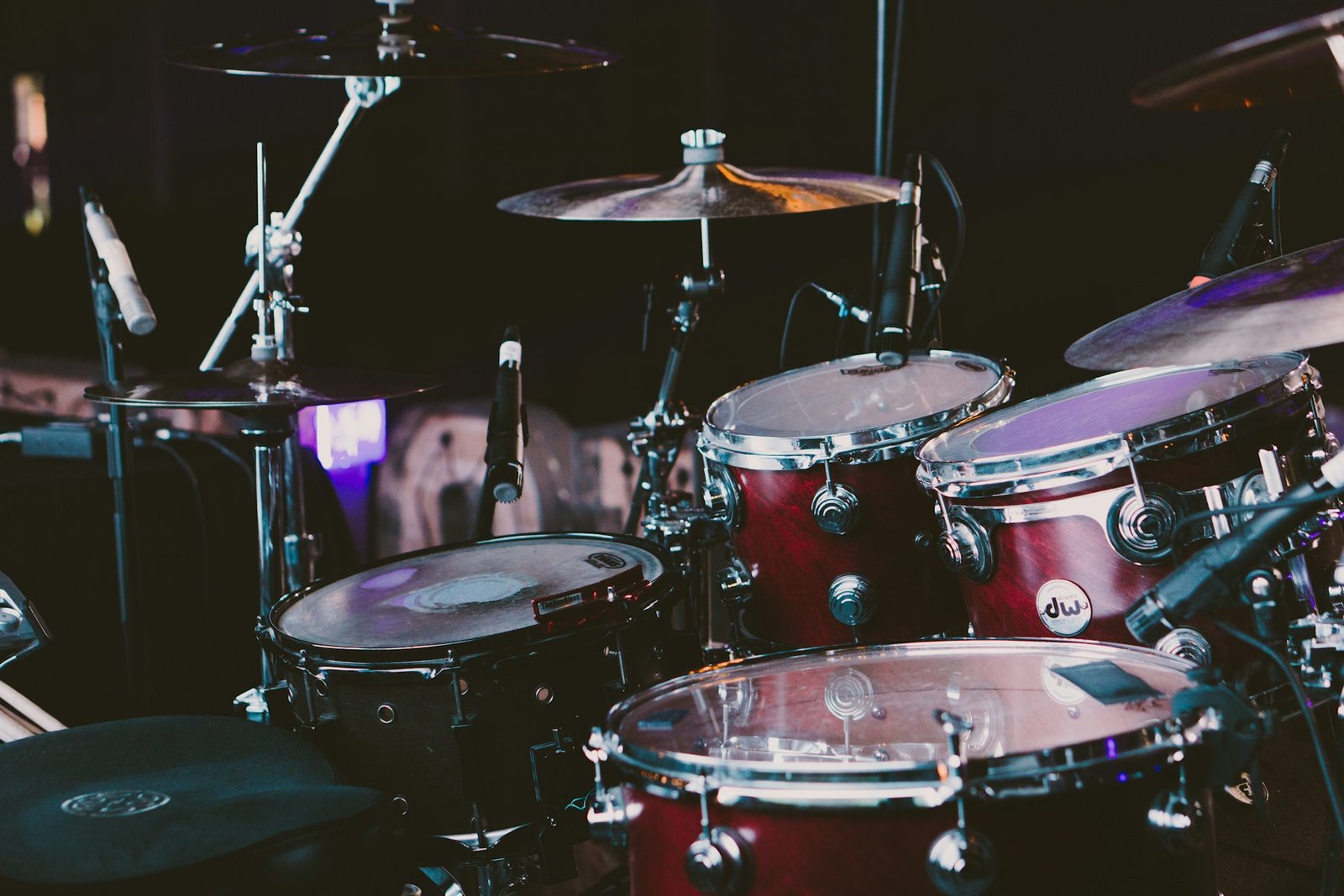 gabriel-barletta--lWcaUVJ39Y-unsplash Drums